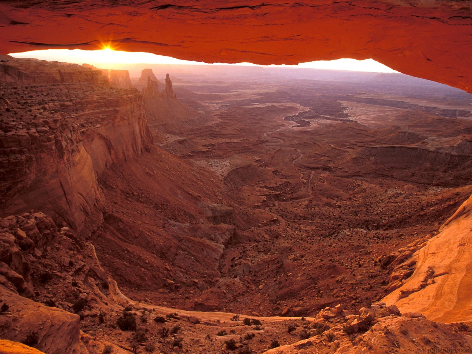 مجموعة خلفيات:شروق الشمس    Mesa%20Arch%20at%20Sunrise,%20Canyonlands%20National%20Park,